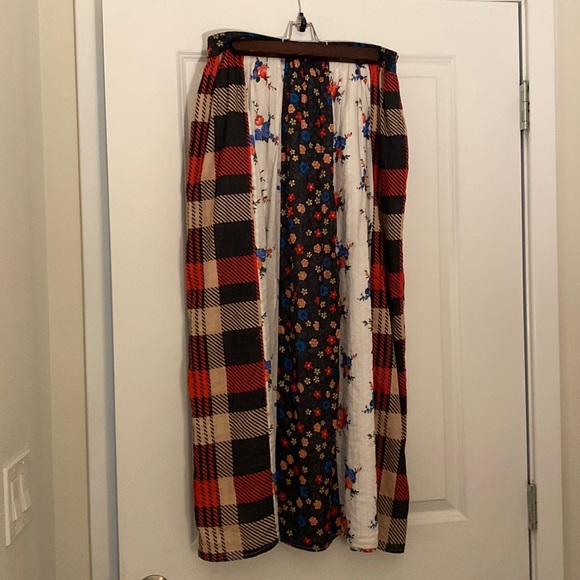 Anthropologie Let Me Be Contrast Floral Maxi Skirt - Picture 4 of 8